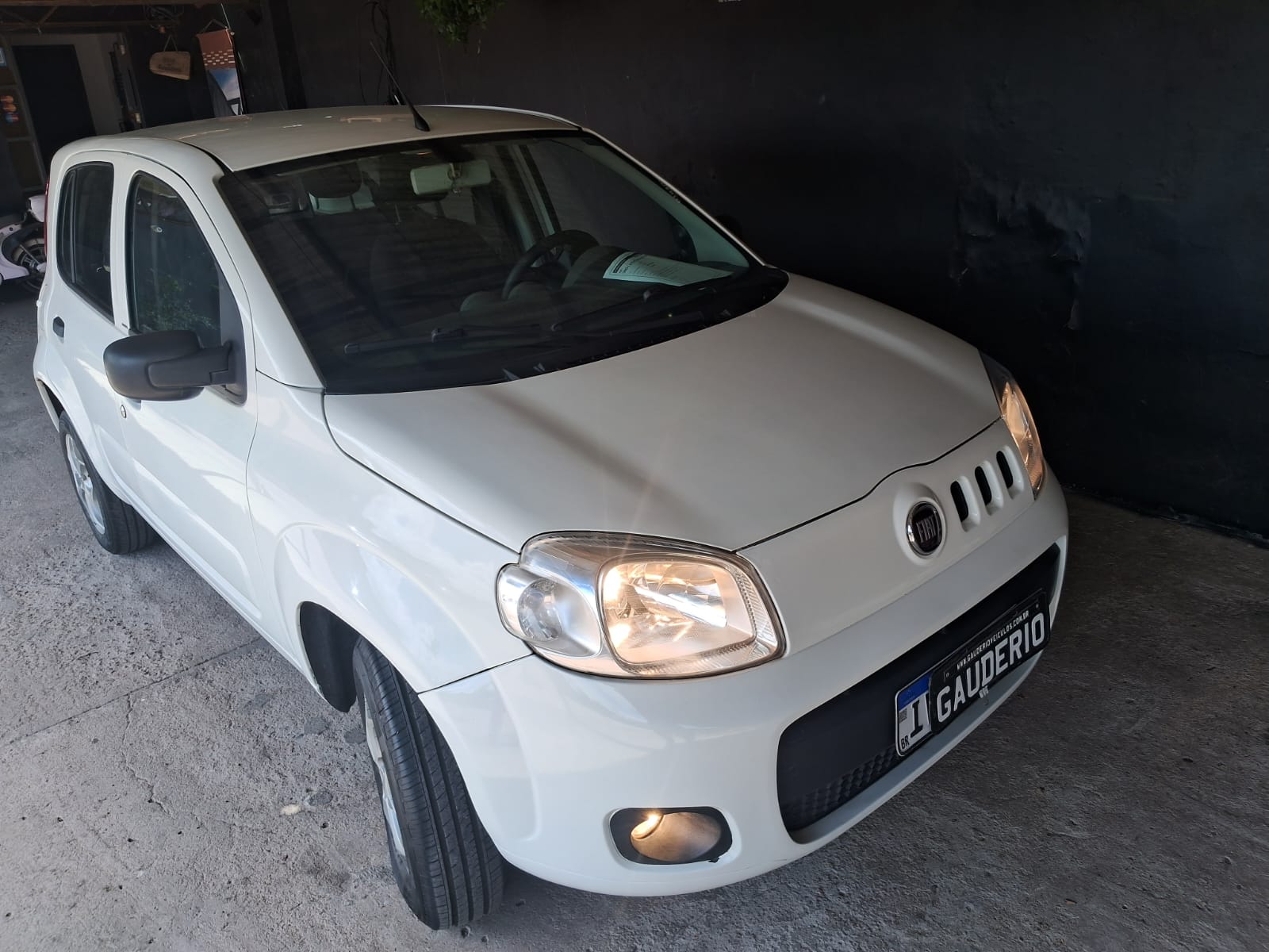 UNO EVO VIVACE 1.0 8V 4P